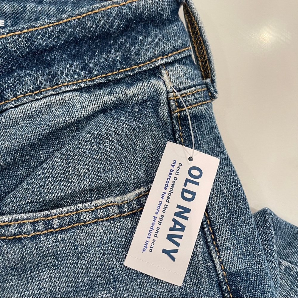 NWT Old Navy Women’s Relaxed Fit Jeans - Medium Blue - Picture 9 of 15